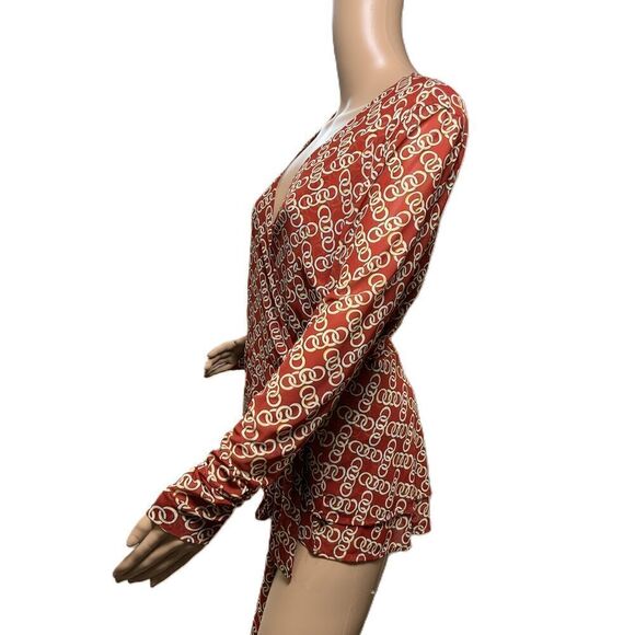 CAbi Red Geometric Long Sleeve Wrap Top Sz M Coach Cowgirl Chain Design Academia - Picture 12 of 15